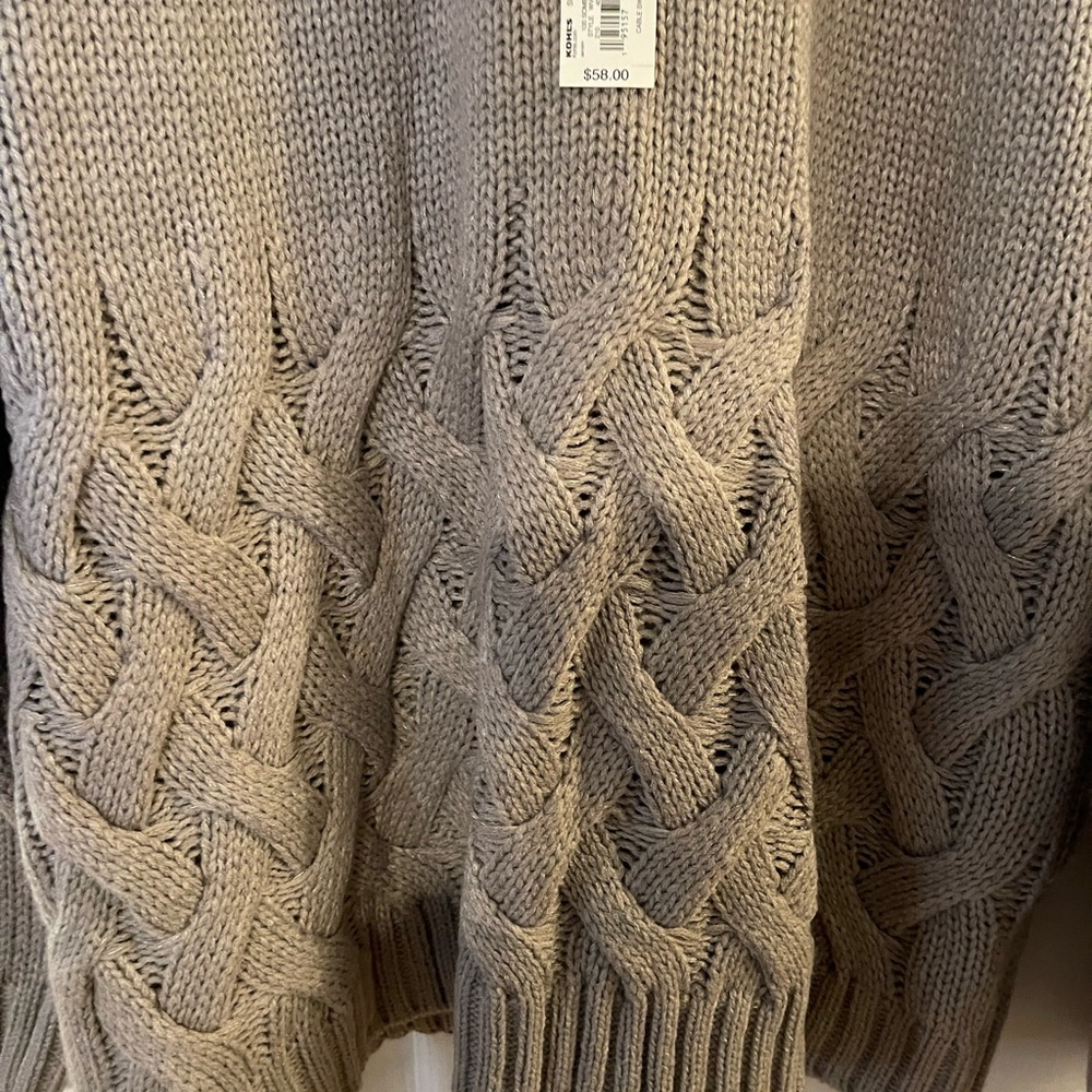 Sweater - Picture 4 of 4